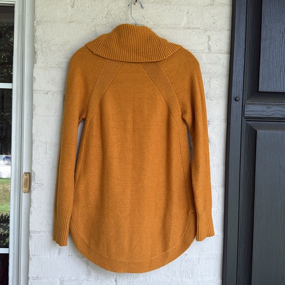 Anthropologie Moth Mustard Yellow Cowl Neck Pullover Sweater Size Small - Picture 6 of 11